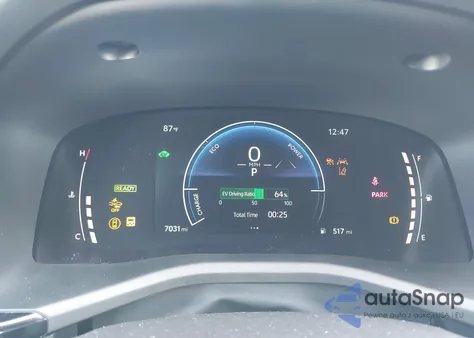 2025 Toyota Camry Le z USA, uszkodzony, nr VIN 4T1DAACK3SU607907